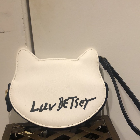 Vintage Betsey Johnson kitten wristlet found in drawer. - Picture 2 of 8